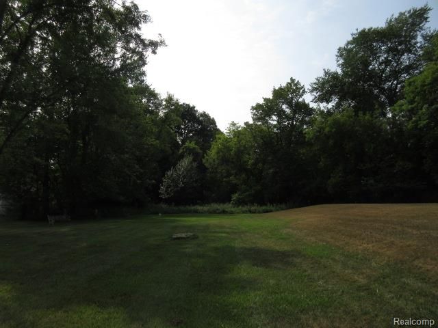 319 Sherman Court, Ortonville, MI 48462