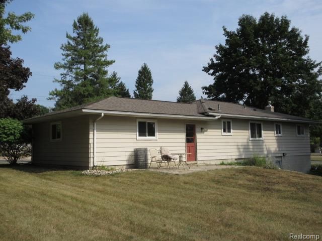 319 Sherman Court, Ortonville, MI 48462