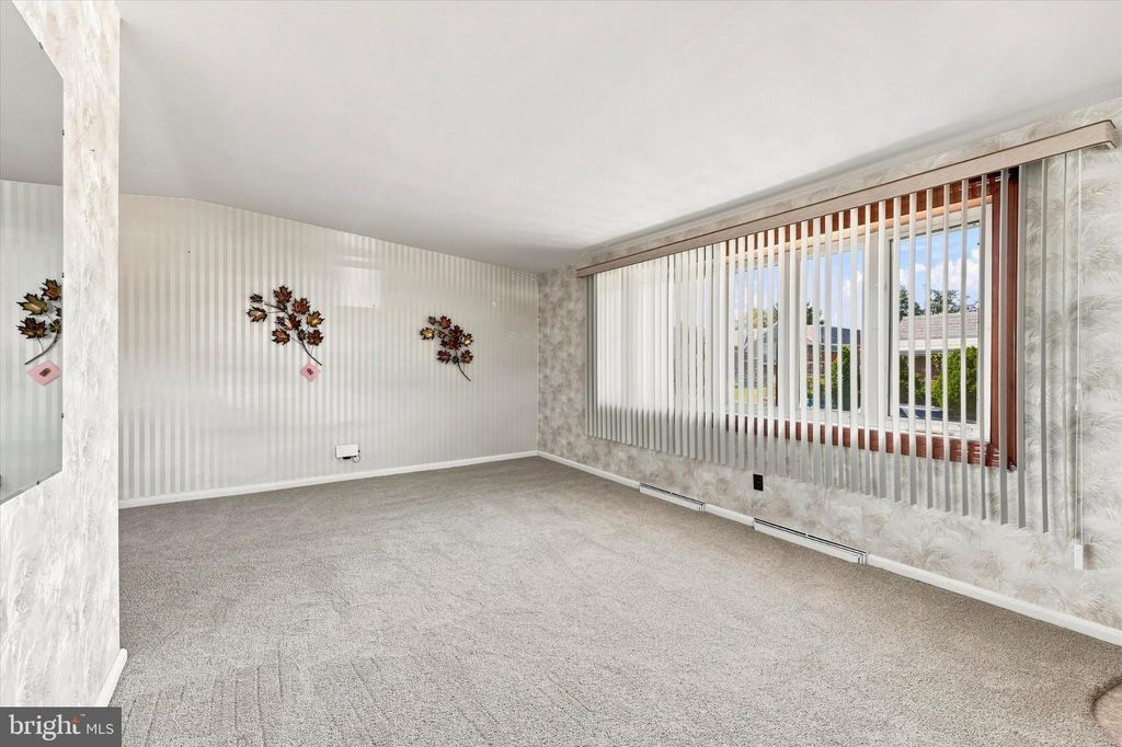 7739 WHITAKER, PHILADELPHIA, PA 19111 — photo 4