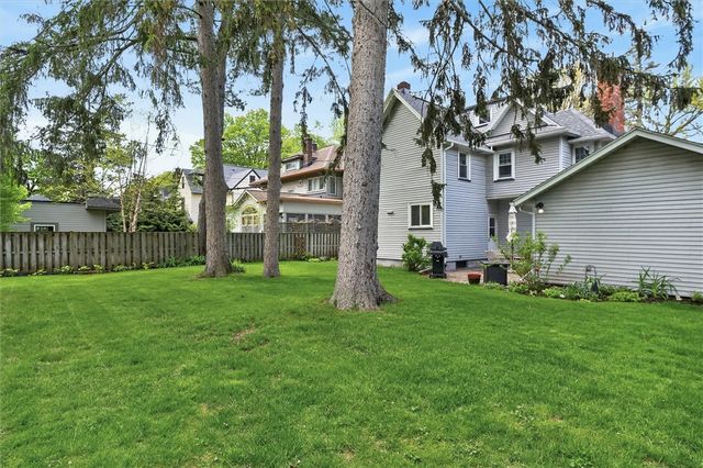 273 Dorchester Road, Rochester, NY 14610