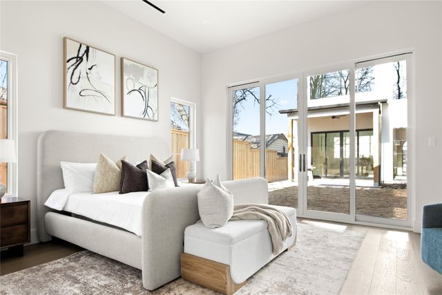 7330 Casa Loma Avenue, Dallas, TX 75214