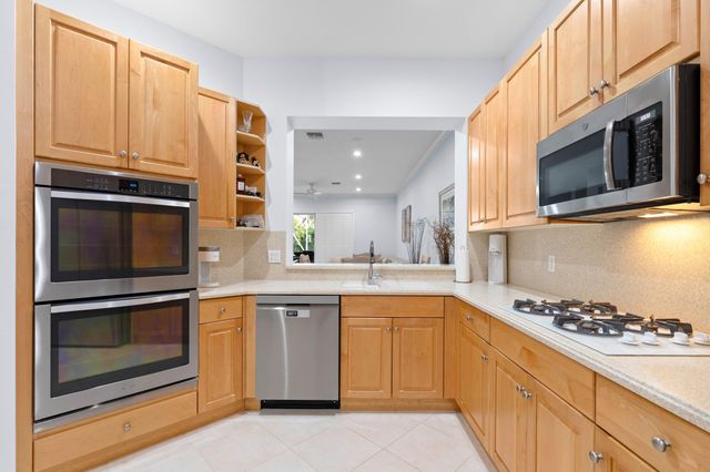 723 Cable Beach Lane, West Palm Beach, FL 33410