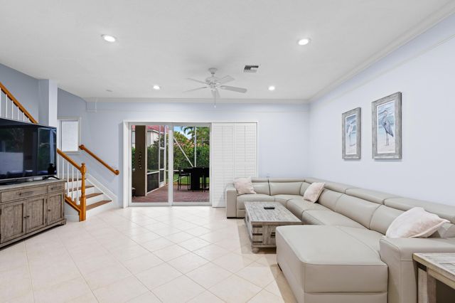 723 Cable Beach Lane, West Palm Beach, FL 33410