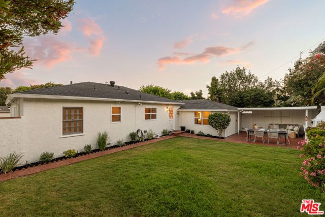 5887 W 77th Place, Los Angeles, CA 90045