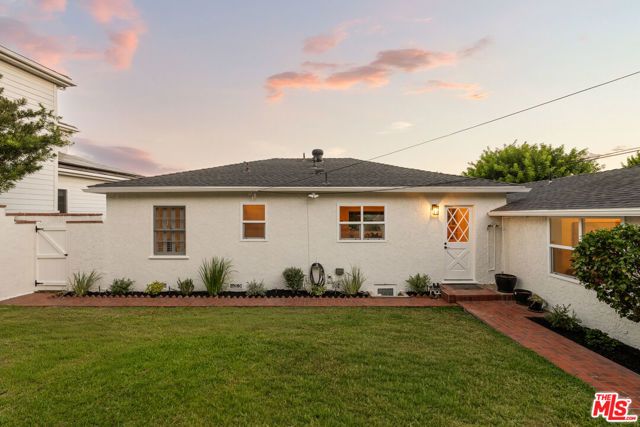 5887 W 77th Place, Los Angeles, CA 90045