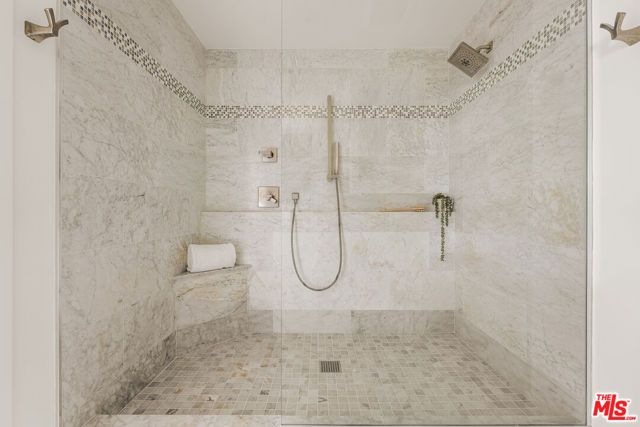 5887 W 77th Place, Los Angeles, CA 90045