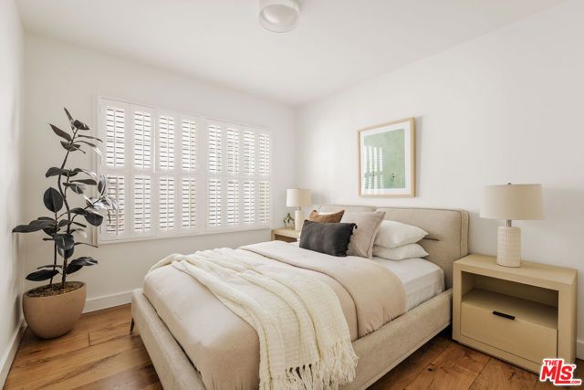 5887 W 77th Place, Los Angeles, CA 90045