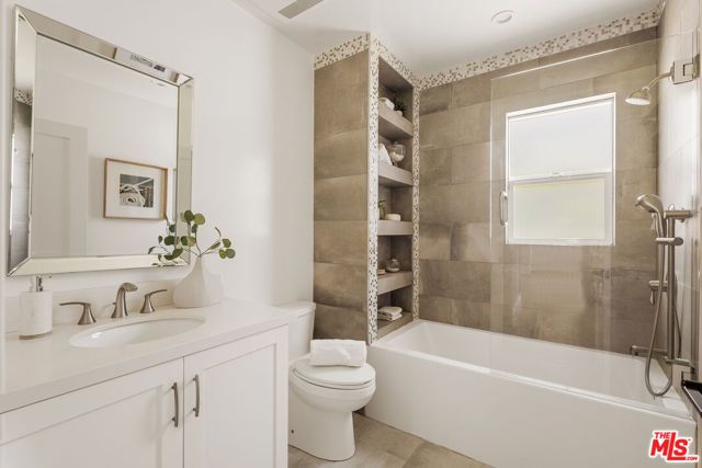 5887 W 77th Place, Los Angeles, CA 90045