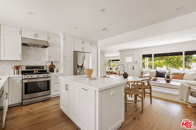 5887 W 77th Place, Los Angeles, CA 90045