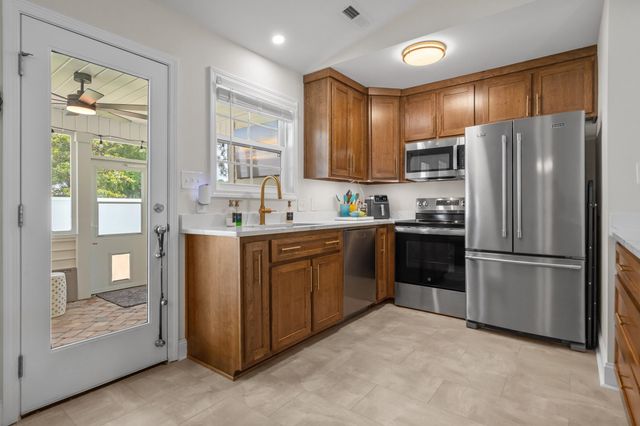 9655 Kings Grant Dr., Murrells Inlet, SC 29576