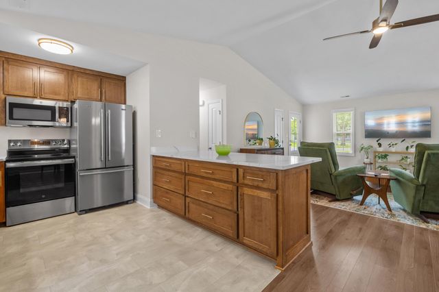 9655 Kings Grant Dr., Murrells Inlet, SC 29576