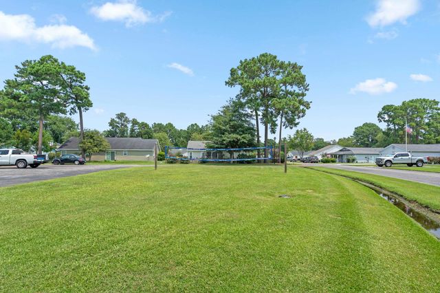 9655 Kings Grant Dr., Murrells Inlet, SC 29576