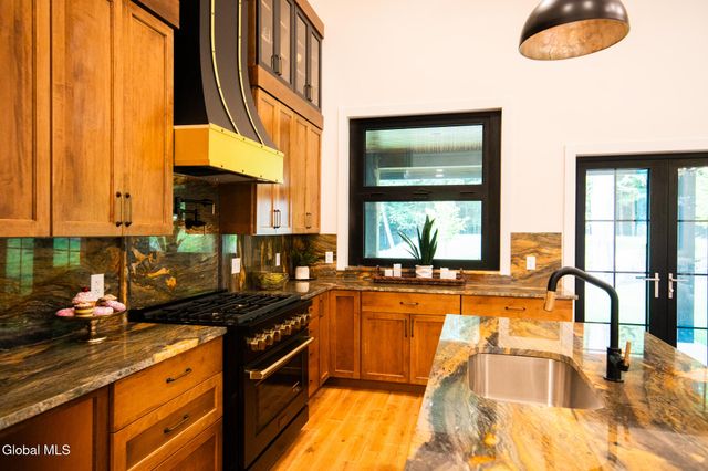 3259 Lake Shore Drive 4, Lake George, NY 12845