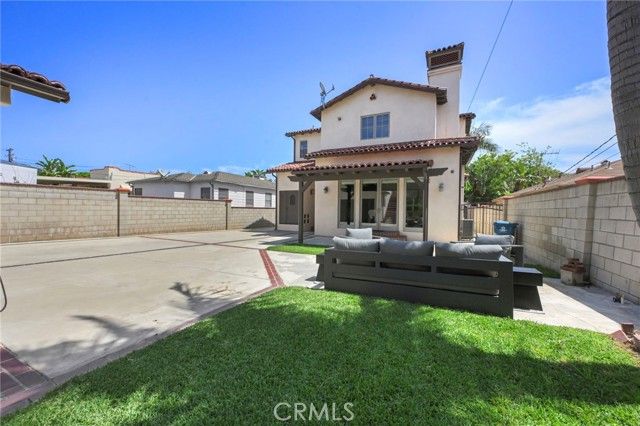 33 Elm Street, Alhambra, CA 91801