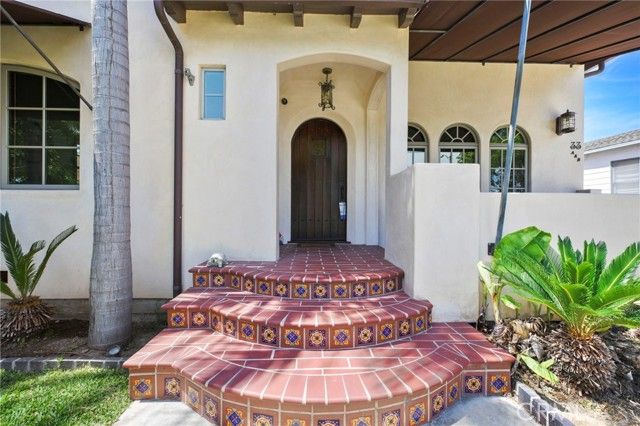 33 Elm Street, Alhambra, CA 91801