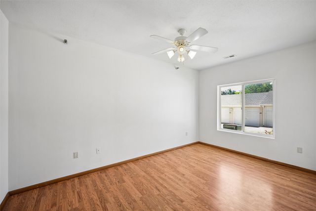 2323 E Porter Avenue 38, Des Moines, IA 50320