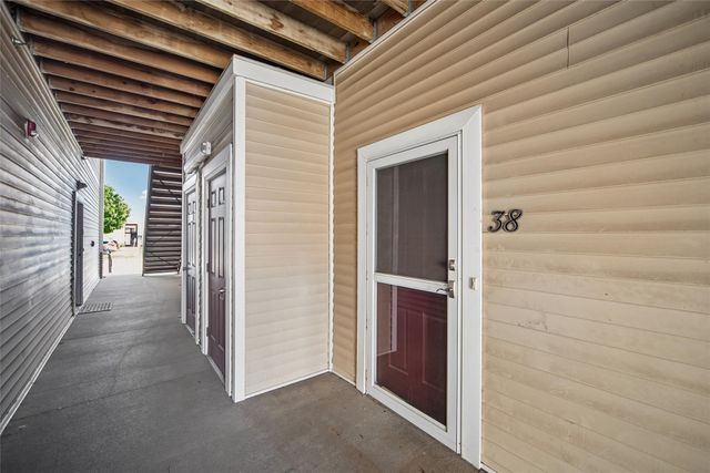2323 E Porter Avenue 38, Des Moines, IA 50320