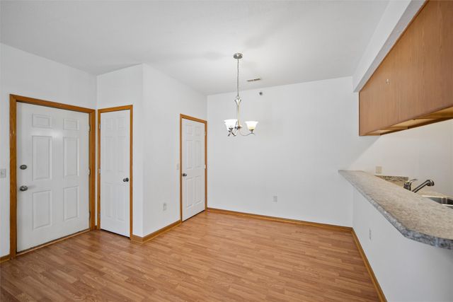 2323 E Porter Avenue 38, Des Moines, IA 50320
