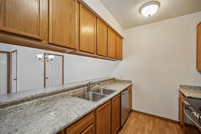 2323 E Porter Avenue 38, Des Moines, IA 50320