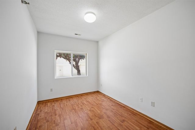2323 E Porter Avenue 38, Des Moines, IA 50320