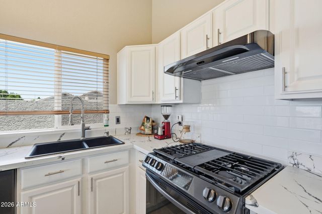 7733 E Decatur Circle, Mesa, AZ 85207