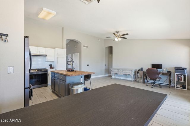 7733 E Decatur Circle, Mesa, AZ 85207