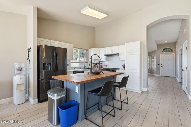 7733 E Decatur Circle, Mesa, AZ 85207