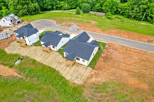 178 Dewberry Ct, Clarksville, TN 37042