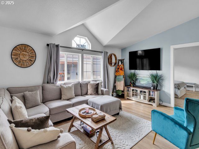 1000 S MCKERN Ct 61, Newberg, OR 97132