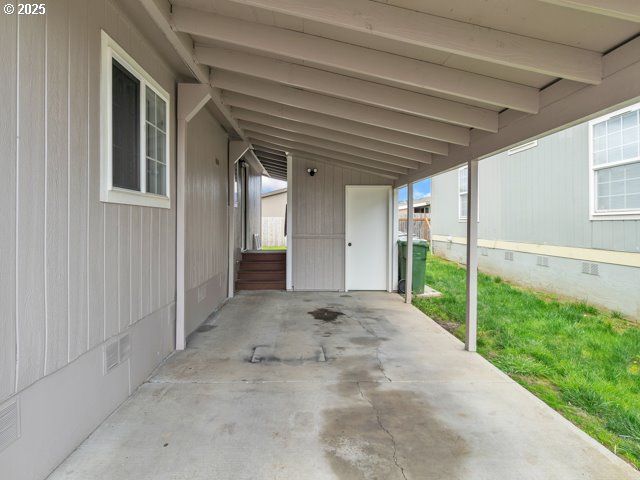 1000 S MCKERN Ct 61, Newberg, OR 97132