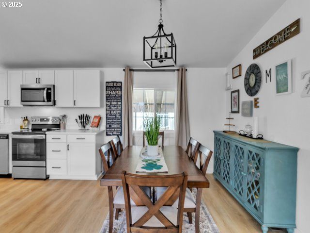 1000 S MCKERN Ct 61, Newberg, OR 97132