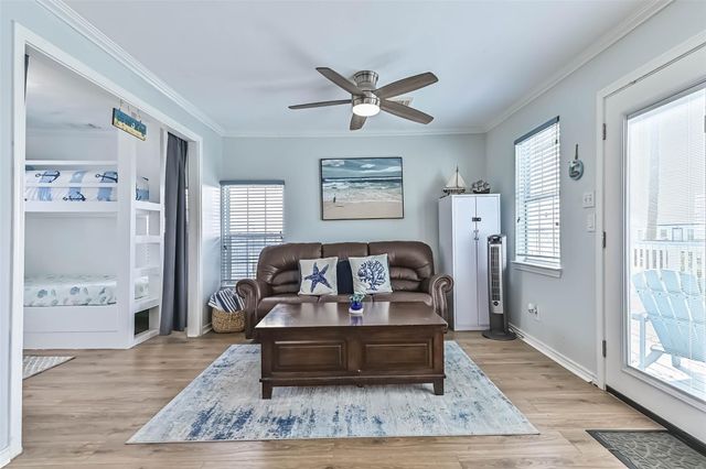 3917 3rd Street, Galveston, TX 77554