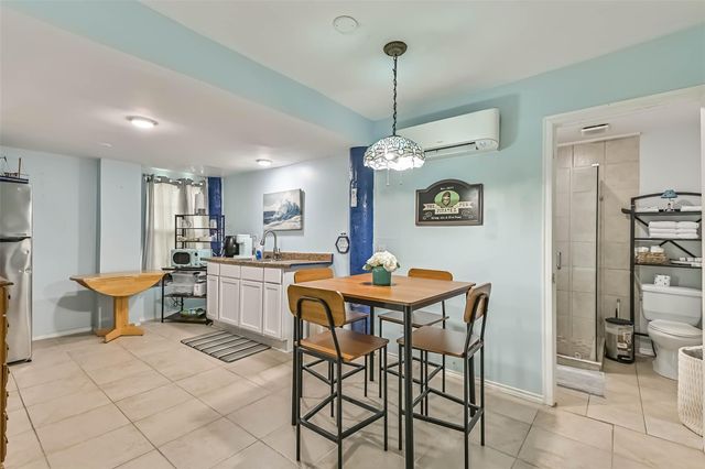 3917 3rd Street, Galveston, TX 77554