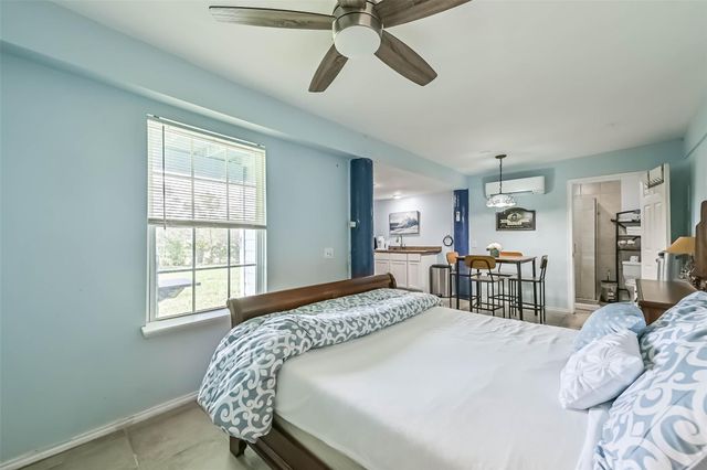 3917 3rd Street, Galveston, TX 77554