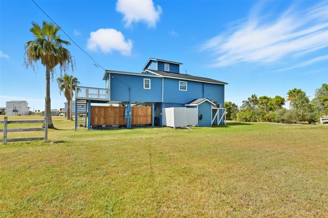 3917 3rd Street, Galveston, TX 77554