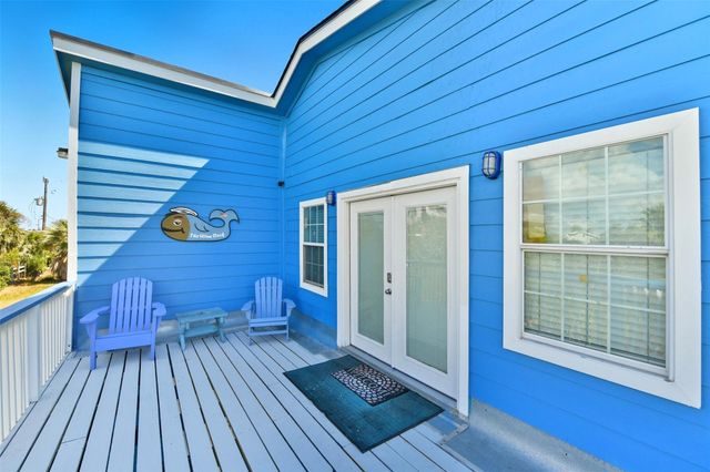 3917 3rd Street, Galveston, TX 77554