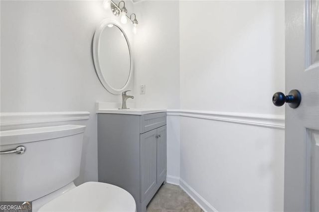 9785 La View Circle, Roswell, GA 30075