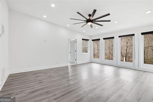 9785 La View Circle, Roswell, GA 30075