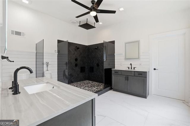 9785 La View Circle, Roswell, GA 30075