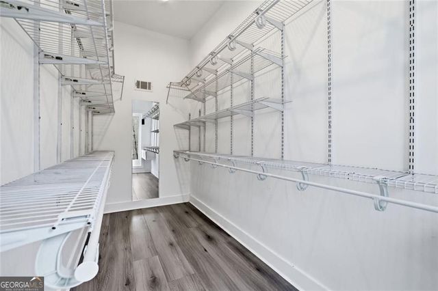 9785 La View Circle, Roswell, GA 30075