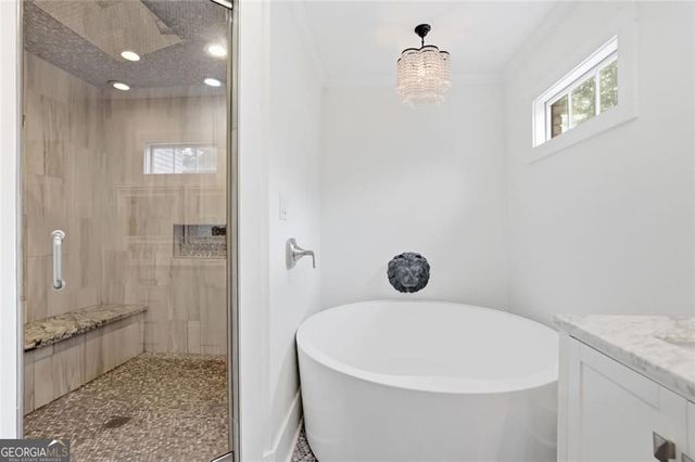 9785 La View Circle, Roswell, GA 30075