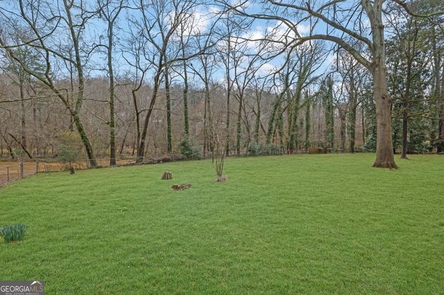 9785 La View Circle, Roswell, GA 30075