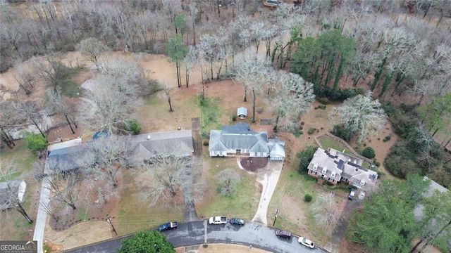 9785 La View Circle, Roswell, GA 30075