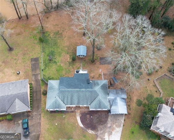 9785 La View Circle, Roswell, GA 30075