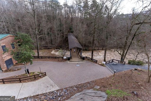 9785 La View Circle, Roswell, GA 30075