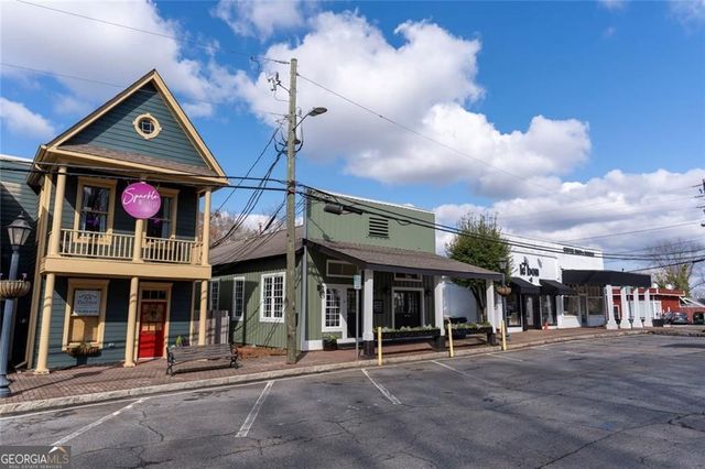 9785 La View Circle, Roswell, GA 30075