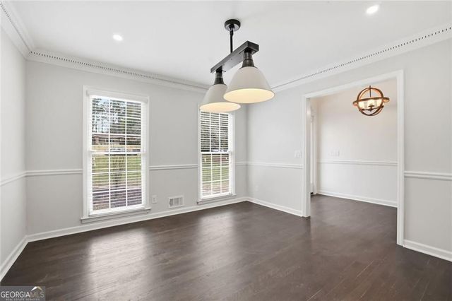 9785 La View Circle, Roswell, GA 30075