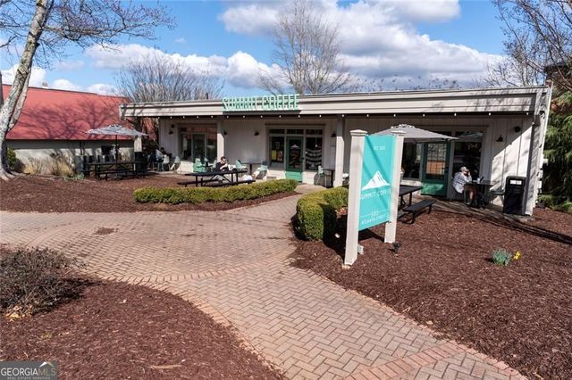 9785 La View Circle, Roswell, GA 30075