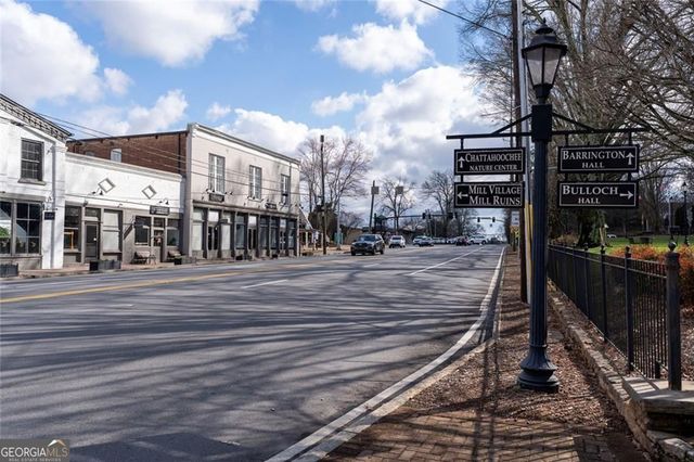 9785 La View Circle, Roswell, GA 30075