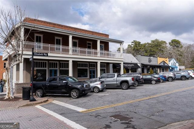 9785 La View Circle, Roswell, GA 30075